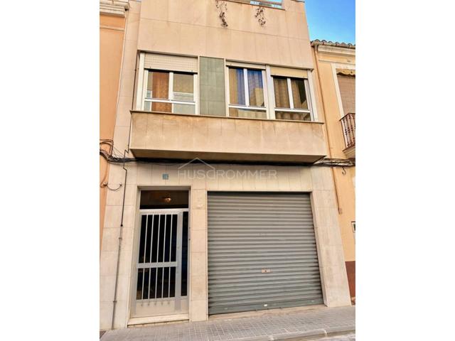 Casa en venta en Camí d'Onda-Salesians-Centre photo 0