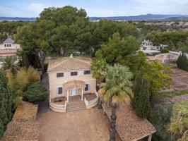Chalet en venta en Madrigal photo 0