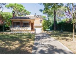 Chalet unifamiliar en venta en Tordesillas photo 0