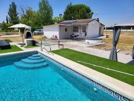 Chalet unifamiliar en venta en Aldeamayor de San Martín photo 0