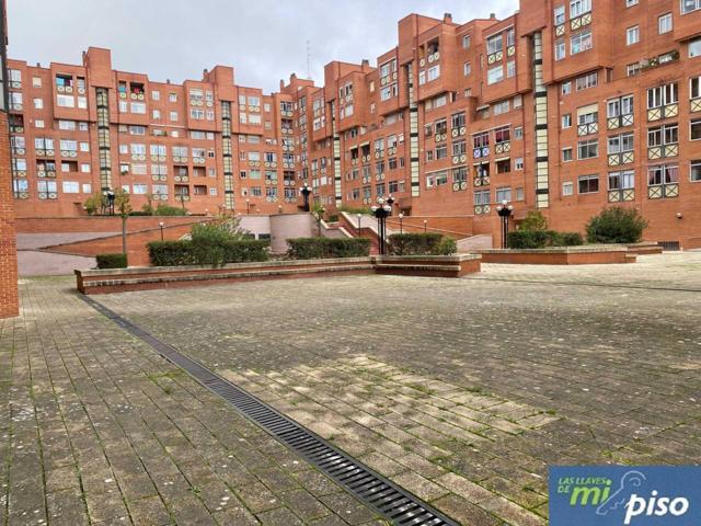 Piso en venta en Parquesol(47014) photo 0