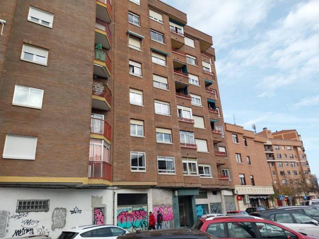 Piso en venta en Circular-Vadillos(47005) photo 0