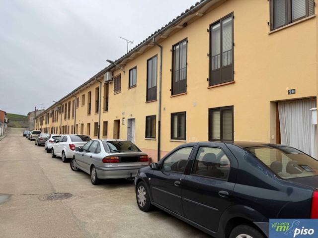 Chalet adosado en venta en Pollos photo 0