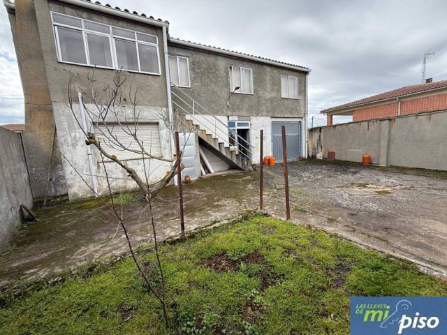 Chalet unifamiliar en venta en Tudela de Duero photo 0