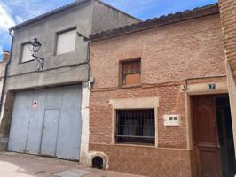 Casa en venta en Alaejos photo 0