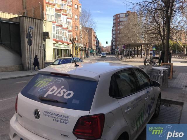 Piso en venta en Circular-Vadillos(47005) photo 0