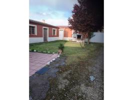 Casa en venta en Íscar photo 0
