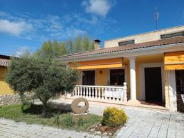 Chalet unifamiliar en venta en La Pedraja de Portillo photo 0