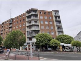 Piso en venta en Hospital-Rondilla-Santa Clara(47010) photo 0