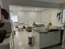 Piso en venta en Hospital-Rondilla-Santa Clara(47010) photo 0