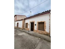 Casa en venta en Alcazarén photo 0
