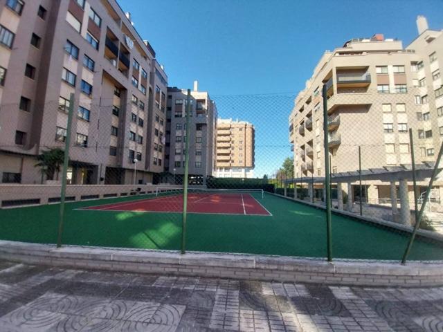 Piso en venta en Parquesol(47014) photo 0