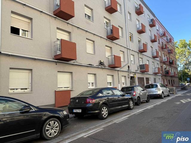 Piso en venta en Las Delicias(47013) photo 0