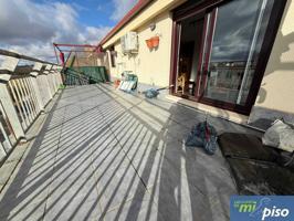 Atico en venta en Cistérniga photo 0