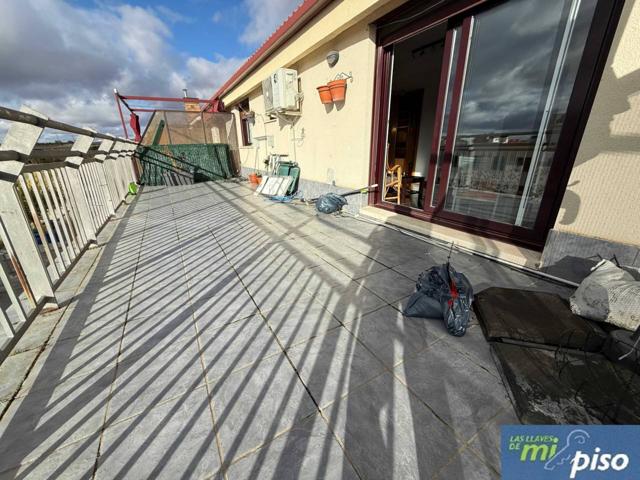 Atico en venta en Cistérniga photo 0