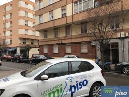 Piso en venta en Las Villas-Covaresa-Parque Alameda-La Rubia(47008) photo 0