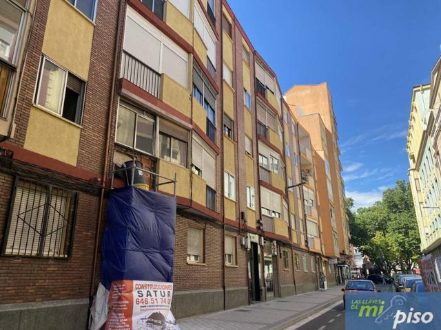 Piso en venta en Circular-Vadillos(47004) photo 0