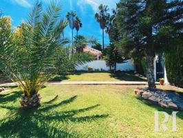 Casa - Chalet en venta en Alhaurín de la Torre de 1226 m2 photo 0