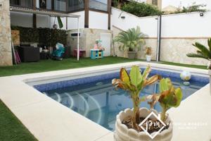 Casa - Chalet en venta en Málaga de 210 m2 photo 0