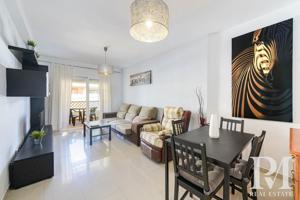 Piso en venta en Torre de Benagalbón de 92 m2 photo 0