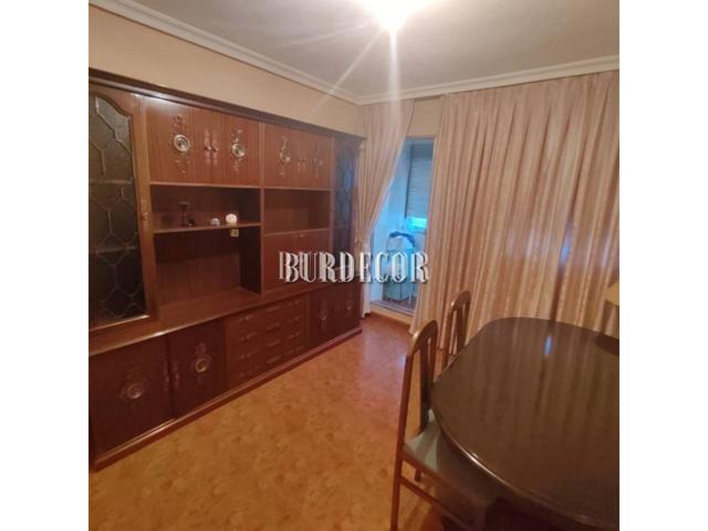 Piso en venta en zona centro con terraza. photo 0