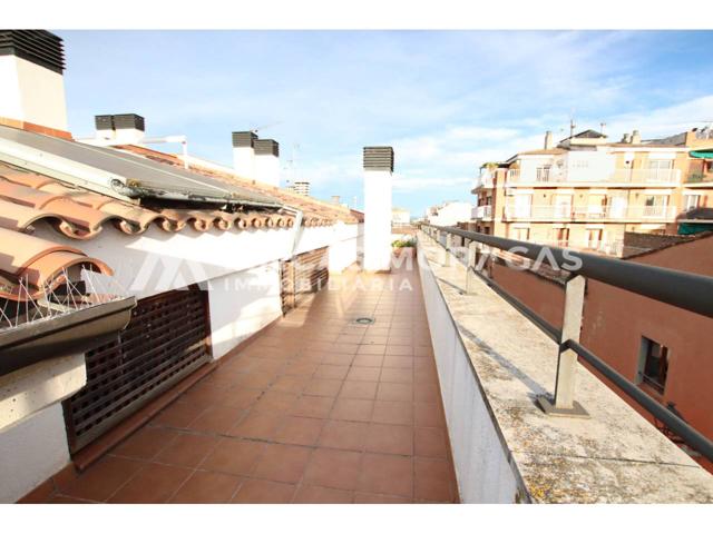 Excepcional casa adosada en el centro de Sant Cugat photo 0