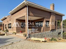 CHALET EN VENTA EN CERDANYOLA photo 0