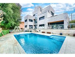 VILLA DE LUJO EN VENTA photo 0