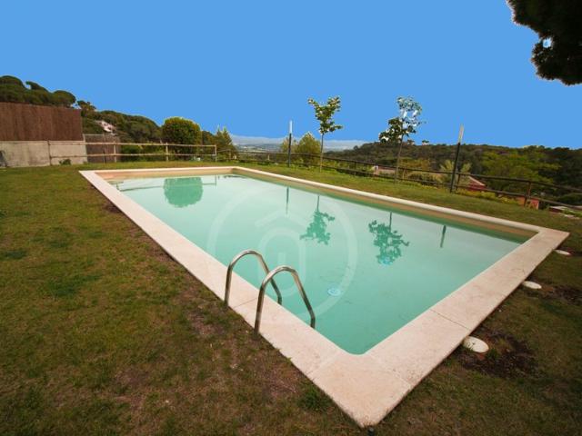 Casa En venta en L'Ametlla Del Vallès photo 0