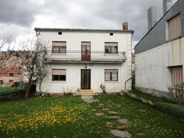 Villa En venta en Espejón photo 0