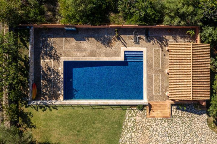 CHALET UNIFAMILIAR CON PISCINA Y VISTAS DESPEJADAS EN EXCLUSIVA URBANIZACIÓN EN BUNYOLA photo 0