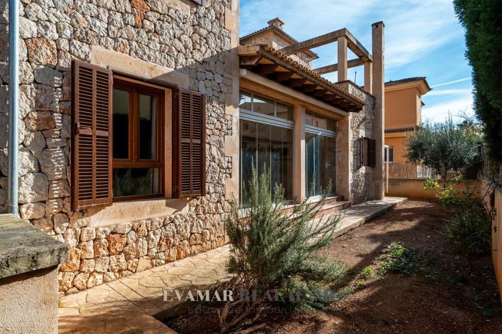 CHALET UNIFAMILIAR DE 4 HABITACIONES CON GARAJE, JARDÍN Y TERRAZAS EN URBANIZACIÓN EN MARRATXÍ photo 0