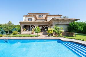 Exclusiva vivienda de alto standing en Vilafortuny photo 0