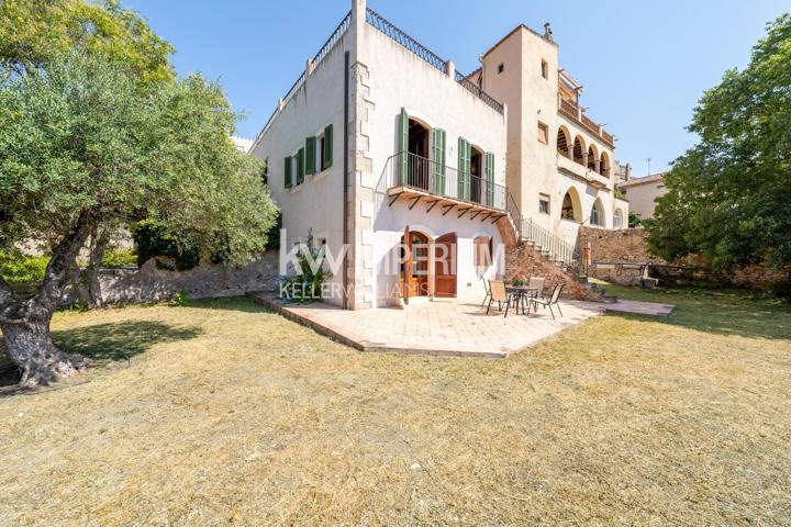 Casa histórica y singular en Santes Creus photo 0
