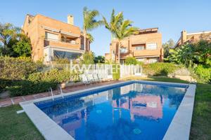Vivienda con vistas al mar en una ubicación privilegiada photo 0