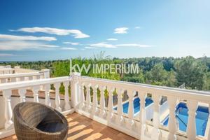 Encantadora vivienda reformada con licencia turística y vistas photo 0