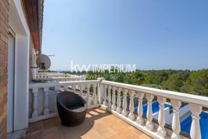 Encantadora vivienda renovada con licencia turística y vistas photo 0