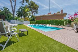 Exclusiva villa mediterránea con vistas panorámicas al mar en Cala Romana, Tarragona photo 0
