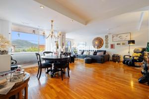 Exclusiva vivienda con vistas privilegiadas photo 0