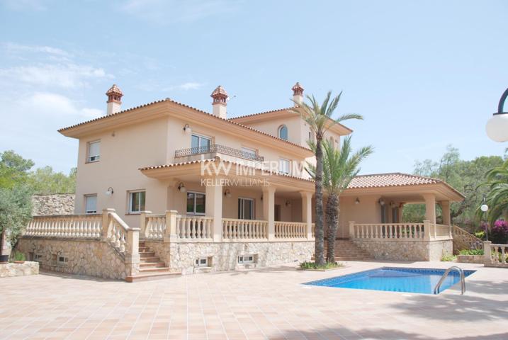 Vivienda singular con vistas al mar, privacidad y entorno natural único photo 0