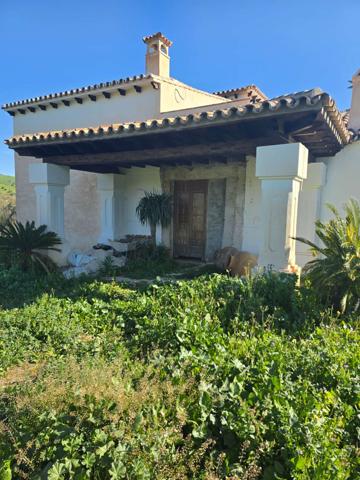 Casa En venta en Coín photo 0