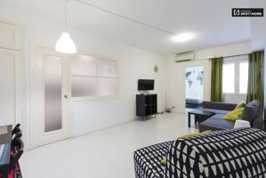 Elegante apartamento de 1 dormitorio en alquiler en Lavapiés, cerca del centro de la ciudad y de las estaciones de metr photo 0