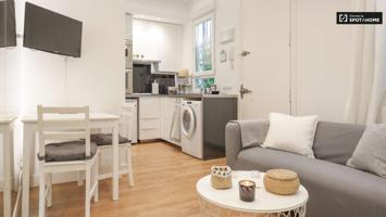 Elegante apartamento de 1 dormitorio en alquiler en Almagro y Trafalgar photo 0