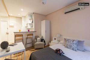 Apartamento estudio bien amueblado en alquiler en Salamanca photo 0