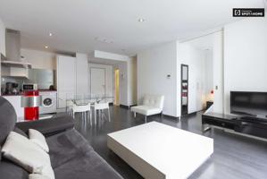Excelente apartamento de 2 dormitorios en Chueca. photo 0
