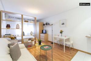 Elegante estudio en alquiler en Salamanca photo 0