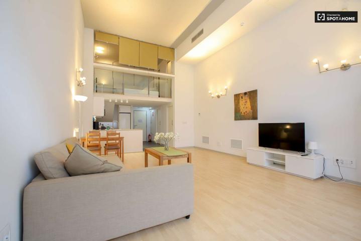 Moderno apartamento de 1 dormitorio con acceso a la piscina en alquiler en Patraix, Valencia photo 0