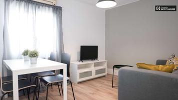 Encantador apartamento de 3 dormitorios en alquiler cerca del metro en Hortaleza photo 0