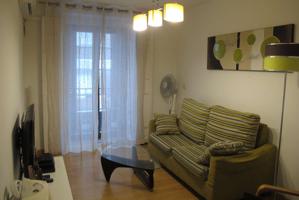 Acogedor apartamento de 3 dormitorios en alquiler en Malasaña. photo 0