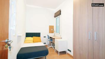 Amplia habitación en alquiler en el apartamento de 5 dormitorios en La Dreta de l'Eixample photo 0